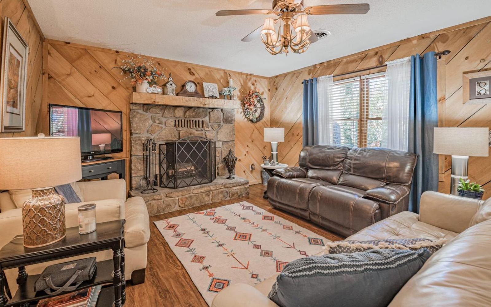 Wooded Bliss Hot Tub Single Level Cabin With No Steps Rocking Chairs And Wooded Views Пиджен-Фордж Экстерьер фото