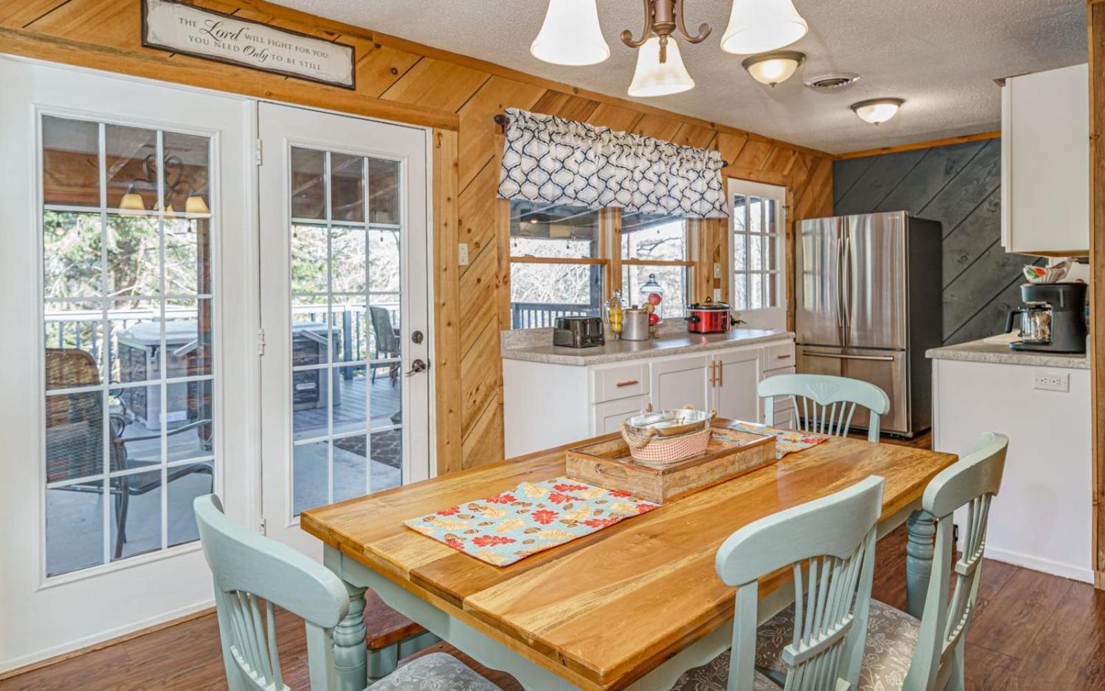 Wooded Bliss Hot Tub Single Level Cabin With No Steps Rocking Chairs And Wooded Views Пиджен-Фордж Экстерьер фото