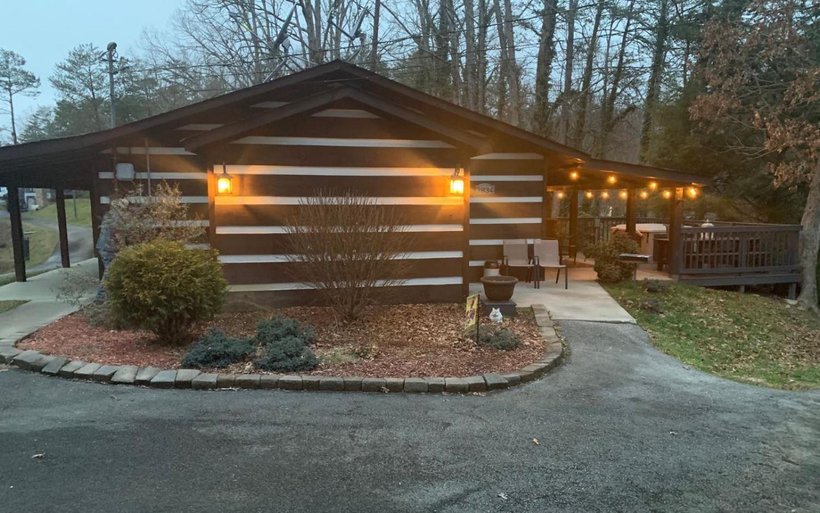 Wooded Bliss Hot Tub Single Level Cabin With No Steps Rocking Chairs And Wooded Views Пиджен-Фордж Экстерьер фото